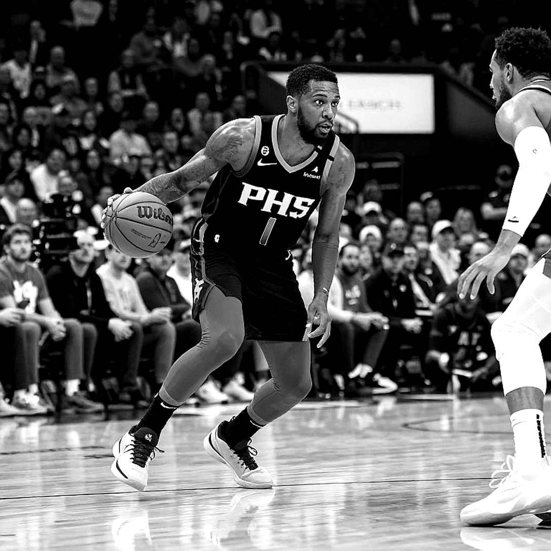 Murcia giữ quyền hợp đồng, Besiktas mượn DeJulius: Câu chuyện hợp đồng ba lớp trước ngưỡng cửa EuroLeague Murcia giữ quyền hợp đồng, Besiktas mượn DeJulius: Câu chuyện hợp đồng ba lớp trước ngưỡng cửa EuroLeague