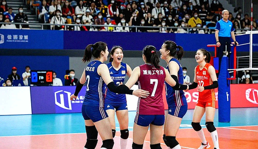 V-League: Án phạt không dạy được cú tắc bóng