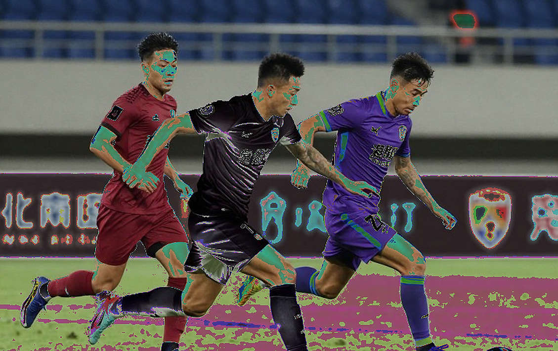 Vozinha và cái giá của 28,4 triệu người theo dõi: Khi hào quang World Cup phá nát thói quen của thủ môn 40 tuổi