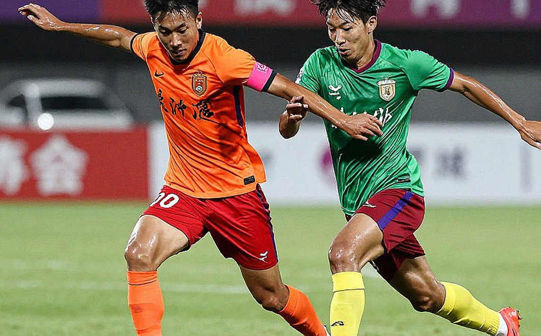 V.League và cơn sốt pressing: Khi bóng đá Việt Nam chạm trần của chính mình